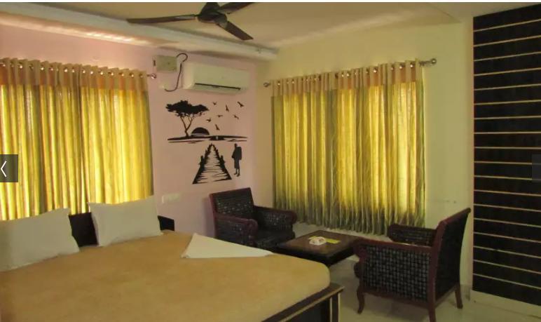 Maruthi Residency Inn & Restaurant Haydarabad Dış mekan fotoğraf